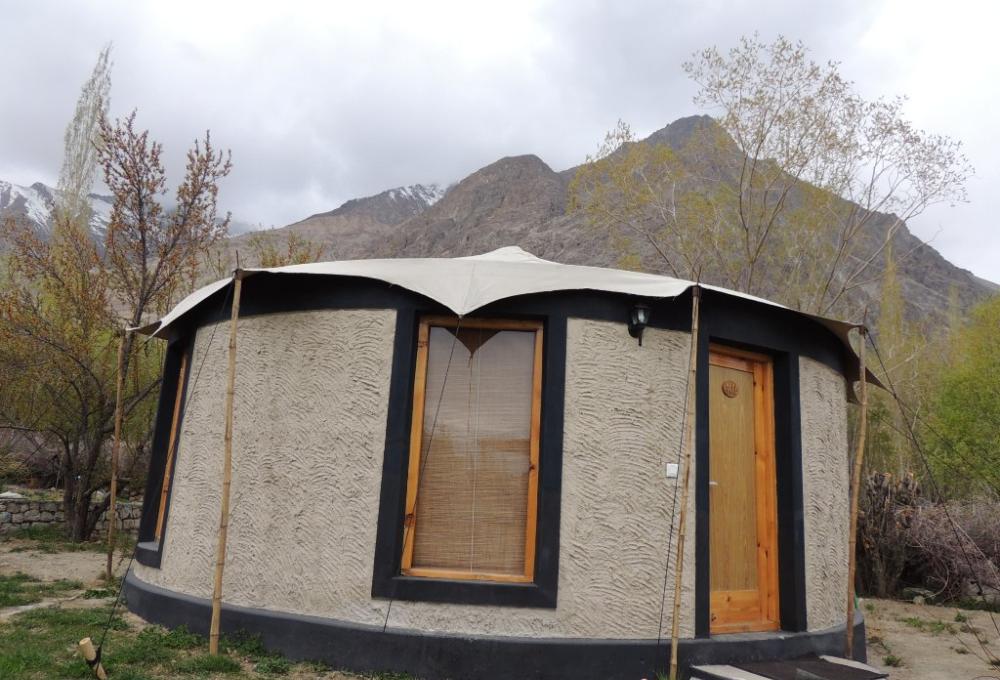 Mystique Meadows Earth Homes In Pangong