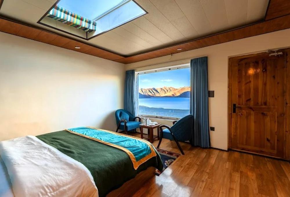 Grand Retreat Pangong