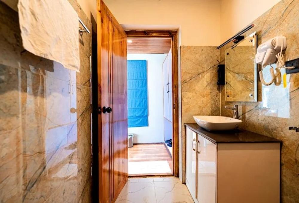 Grand Retreat Pangong