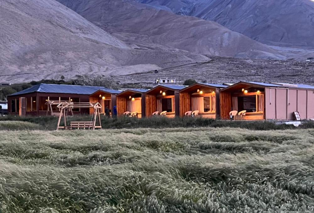 Misty Hills Cabins Pangong